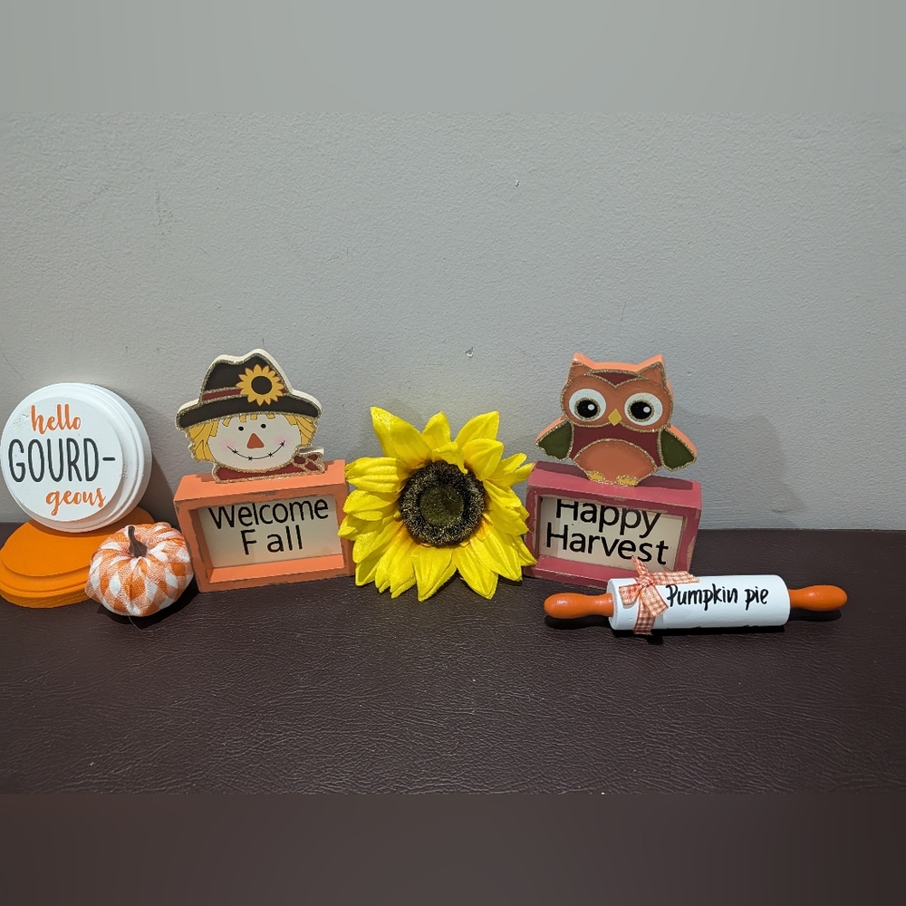 Fall wood decor harvest scare crow owl rolling pin plaid pumpkin sunflower